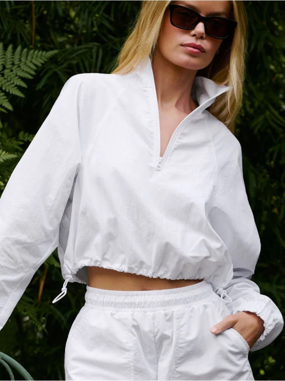 ALO Yoga Cropped 1/4 Zip Alumni Pullover